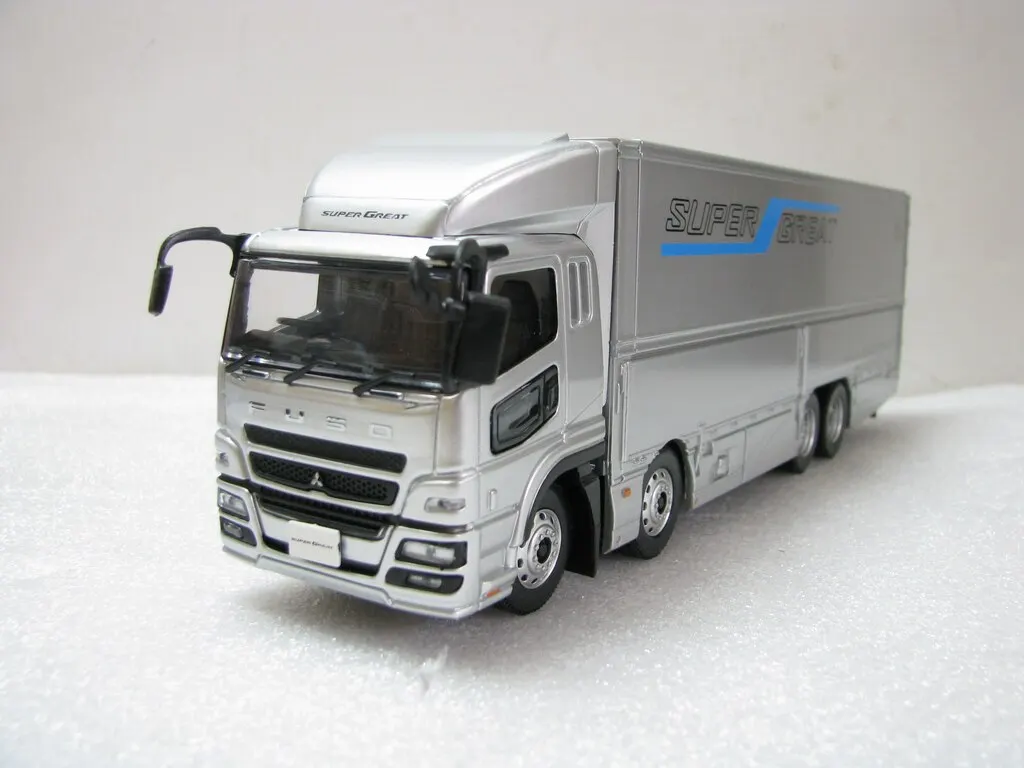 diecast-1-43-scale-misubishi-fuso-truck-truck-silver-alloy-car-model