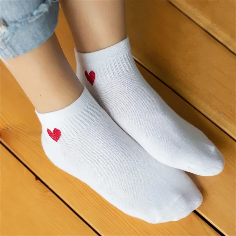 

2025 New Simple Spring and Autumn Love Women's Socks Casual Sports Short Women's Boat Pure Cotton Socks