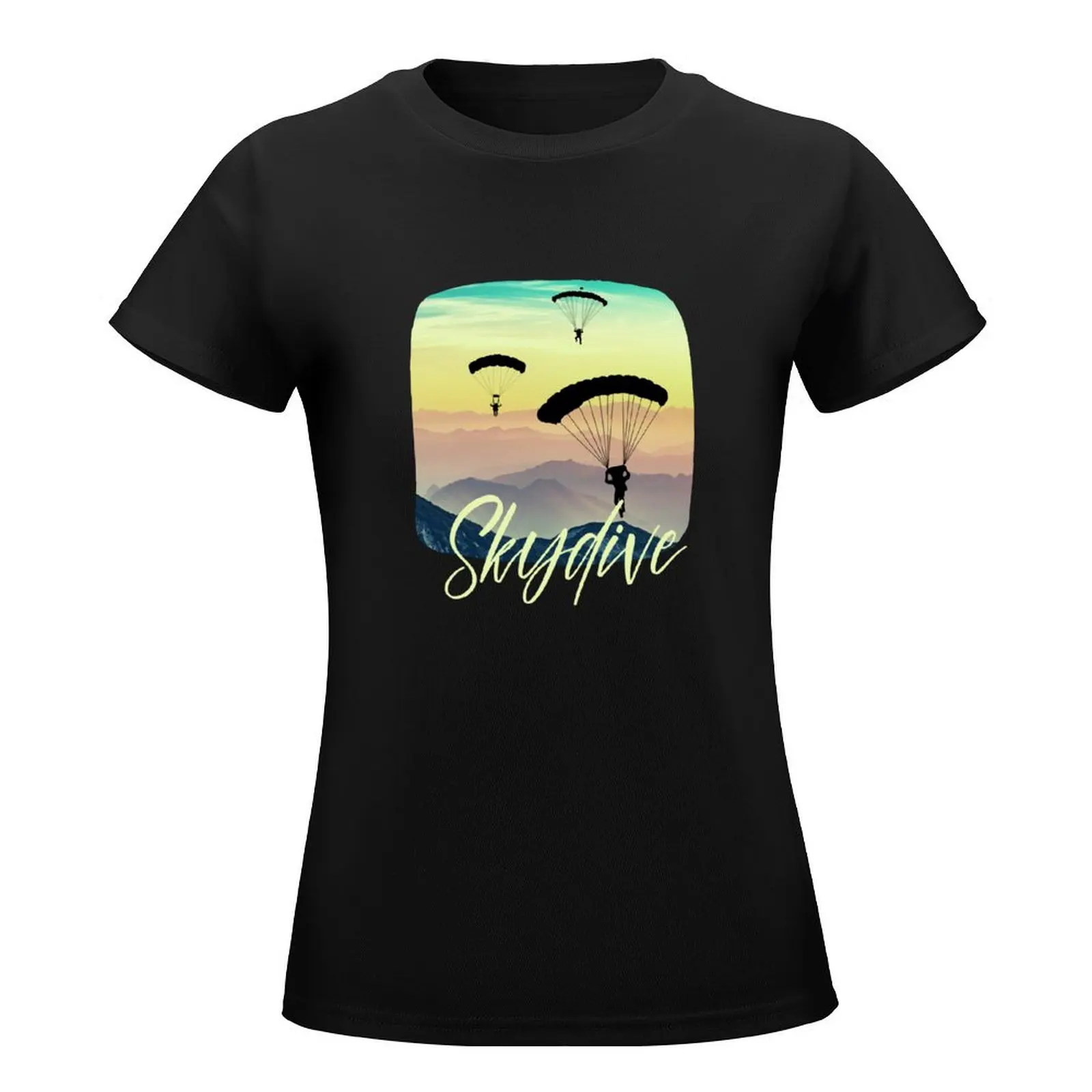 Skydive retrto design T-Shirt plus sizes summer top blanks cute tops new edition t shirts for Women