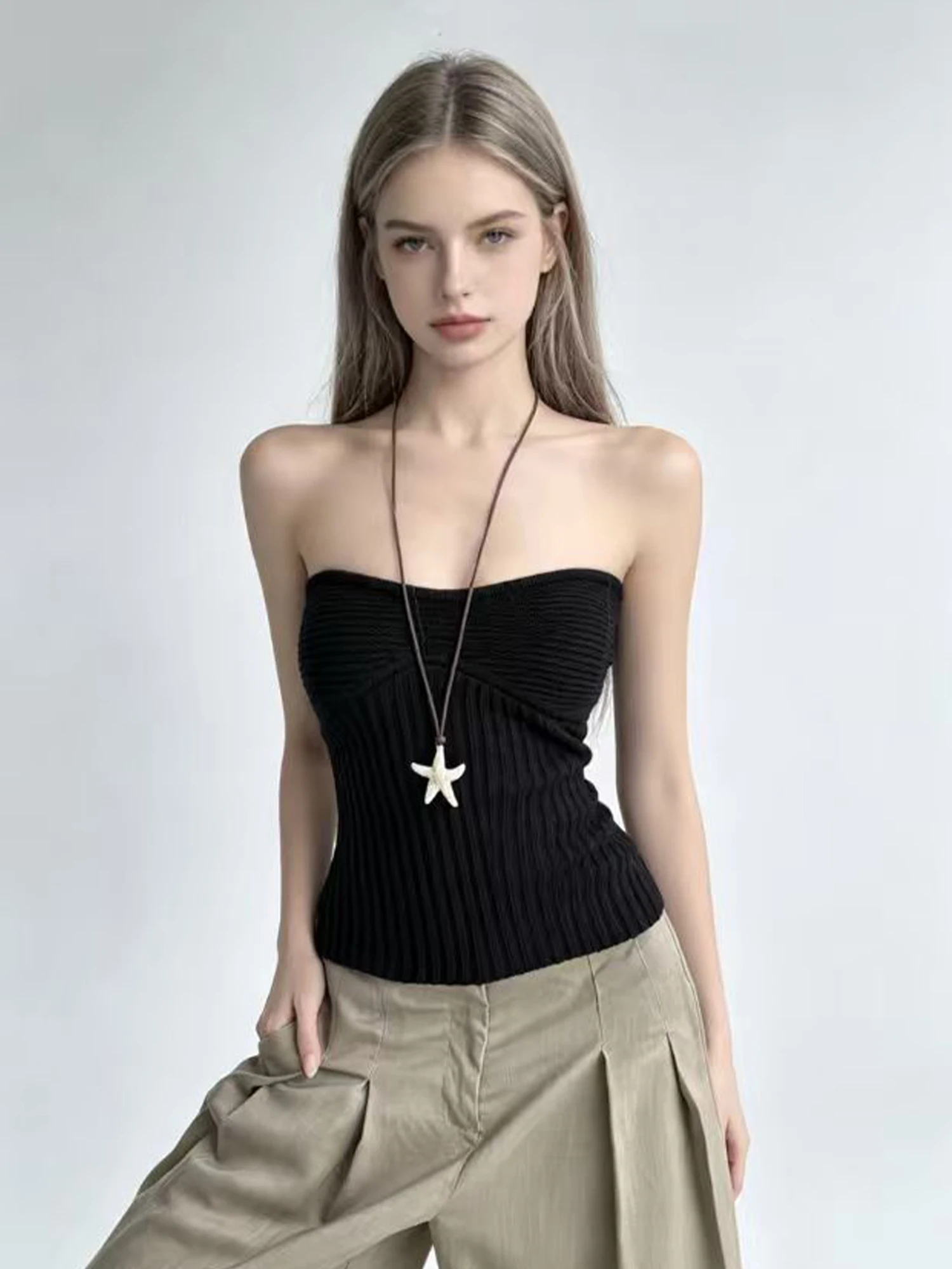 Women's Black Bandeau Top Y2K Gyaru Cami Top Off Shoulder Sleeveless Knit Cropped Top Vacation Style Camisole for Women Summer
