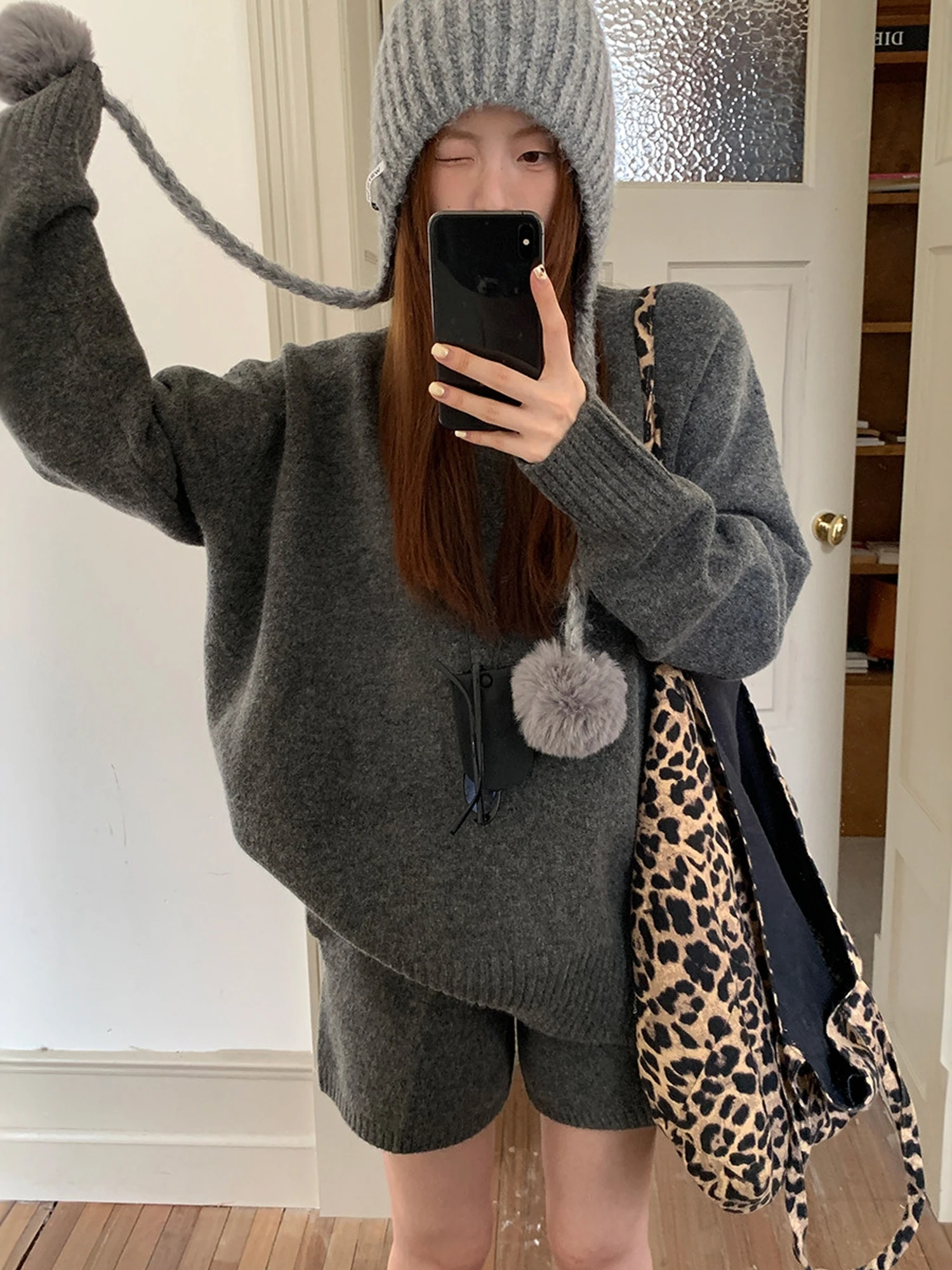 Gray Loose Knitted Sweater And Shorts Set Women's Fashionable Casual Autumn Winter Outfit Small Size Friendly Two Piece Set
