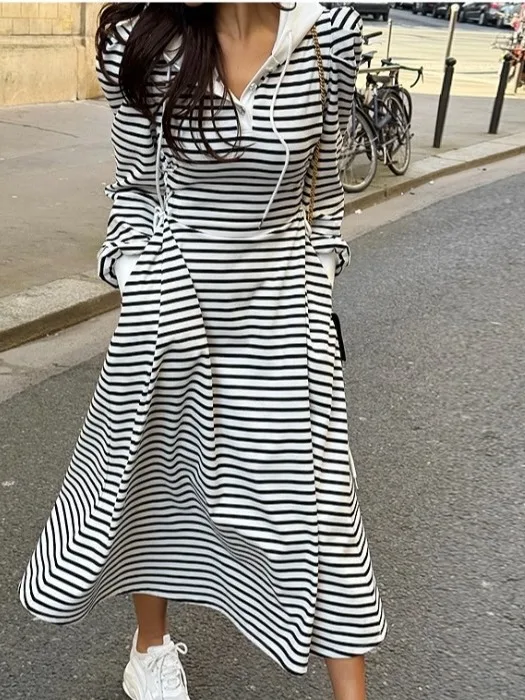 Dongda Gate Sweet Striped Long Dress with Hood Regular Fit for Young Women Spring Autumn Winter Street Style Commute Travel