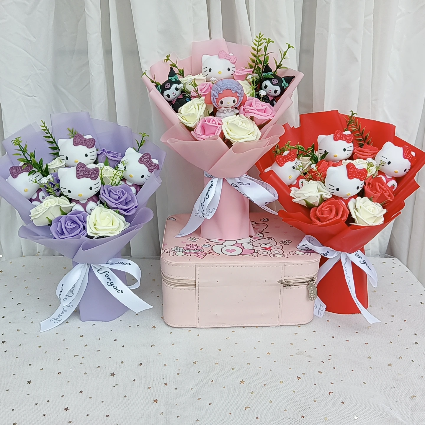 

Рождественские подарки Hello kitty, плюшевая кукла, игрушечный букет с искусственной розой, женский подарок на день Святого Валентина, День рождения, выпускной подарок для детей