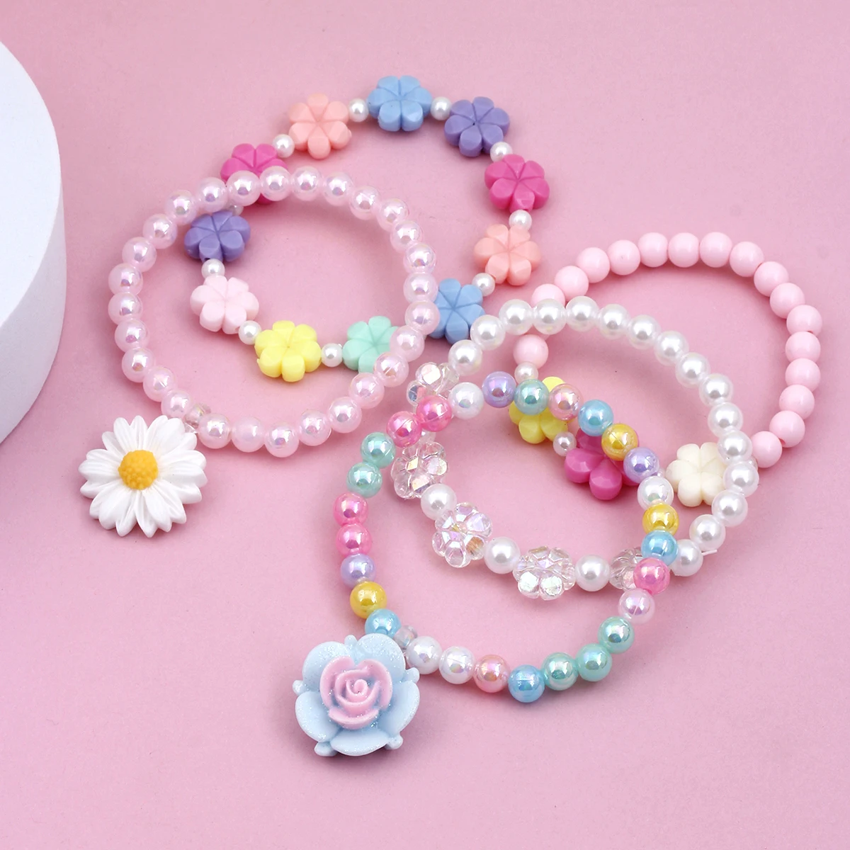 5 girls cute flower pendant charm beaded bracelet set suitable for holiday party birthday gift color random