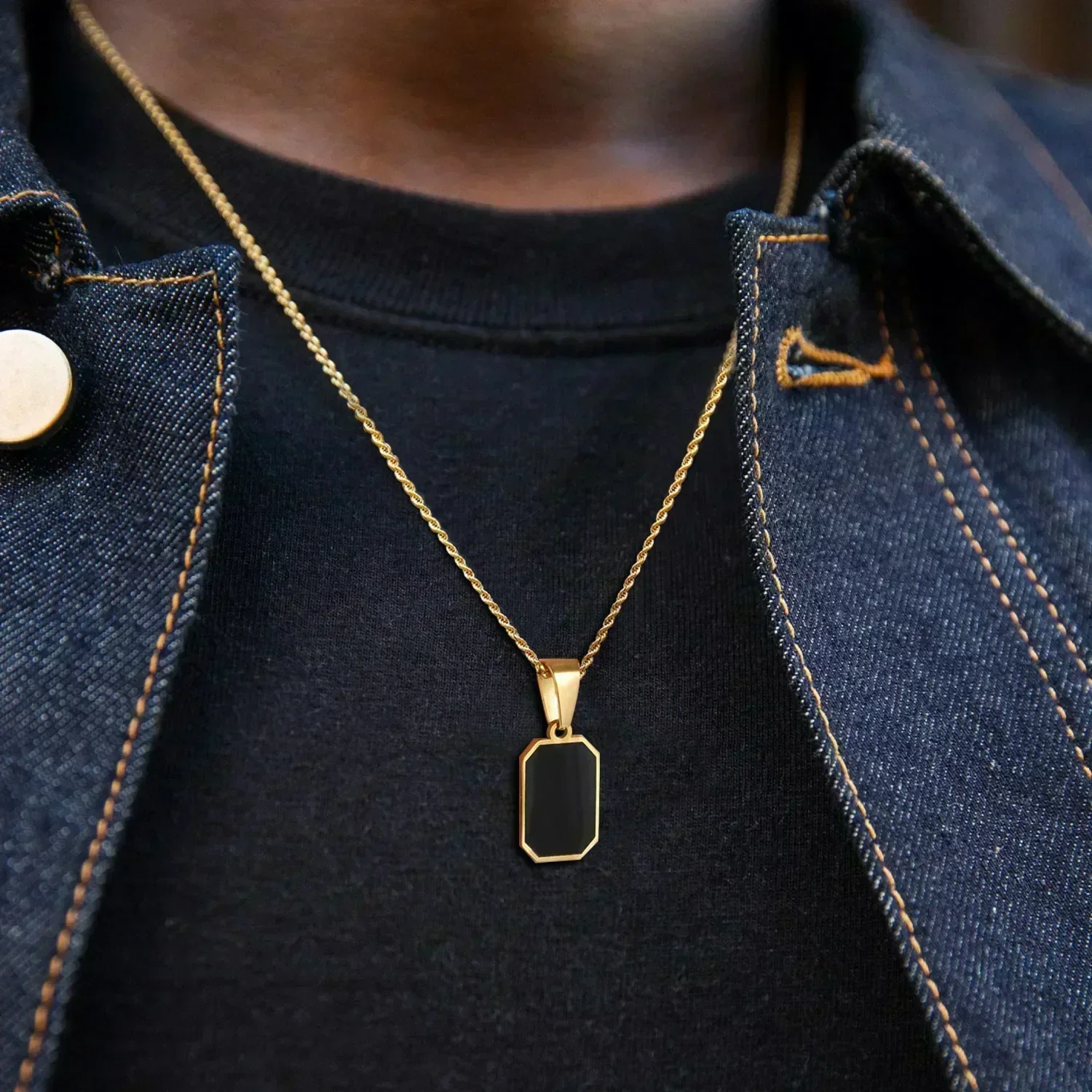 2025 Gold Color Mens Geometric Square Necklaces for Men Black Enamel Rectangle Pendant Chain Men's Necklaces Jewelry