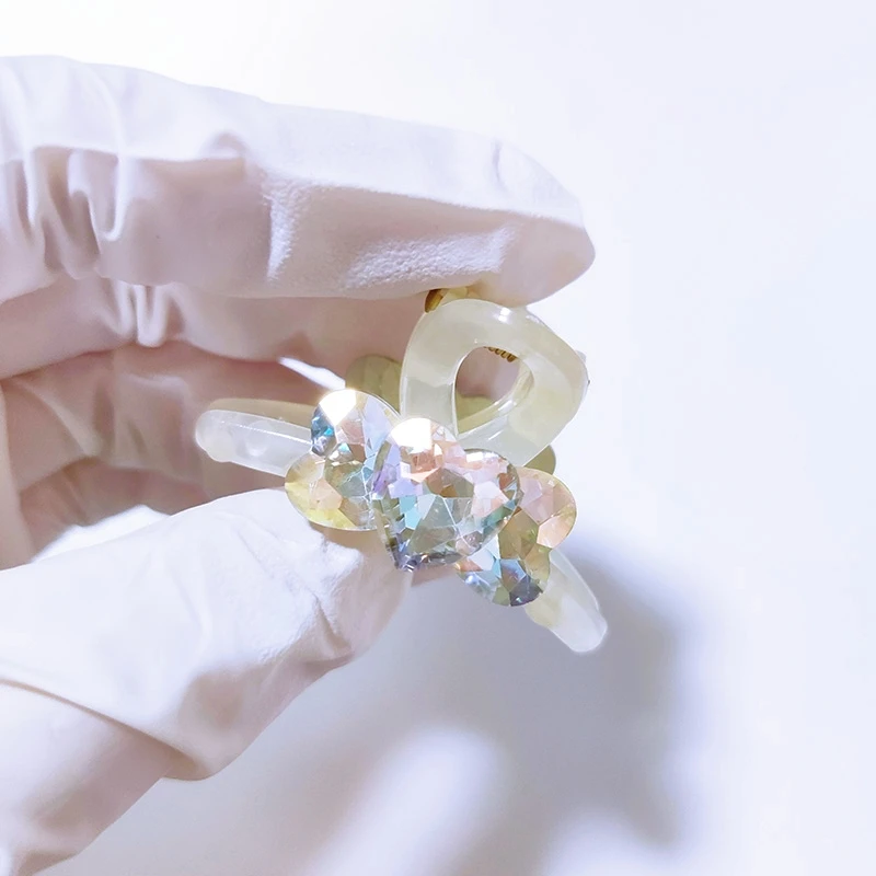 Pinzas de Pelo Pequeñas de 4.2cm con Doble Cara de Diamantes de Imitación Súper Brillantes para Niñas, de Alta Gama, Lujo Accesible, Elegantes, Tipo Pinza de Tiburón