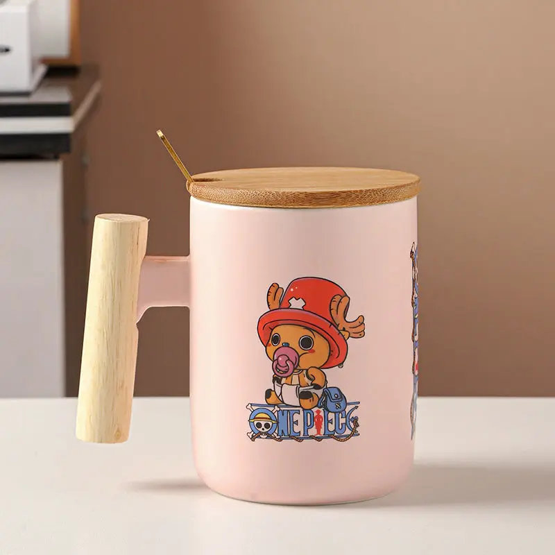 380ML One Piece Animation Monkey D rufy Mug con coperchio cucchiaio tazza da caffè acqua potabile per uso domestico tazza in ceramica confezione