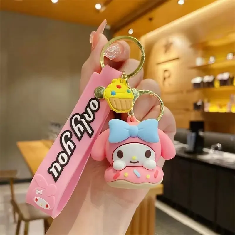 Sanrio Kawaii Donut llavero Kuromi HelloKitty llavero bolso escolar muñeca adorno dibujos animados lindo coche colgante accesorios regalo