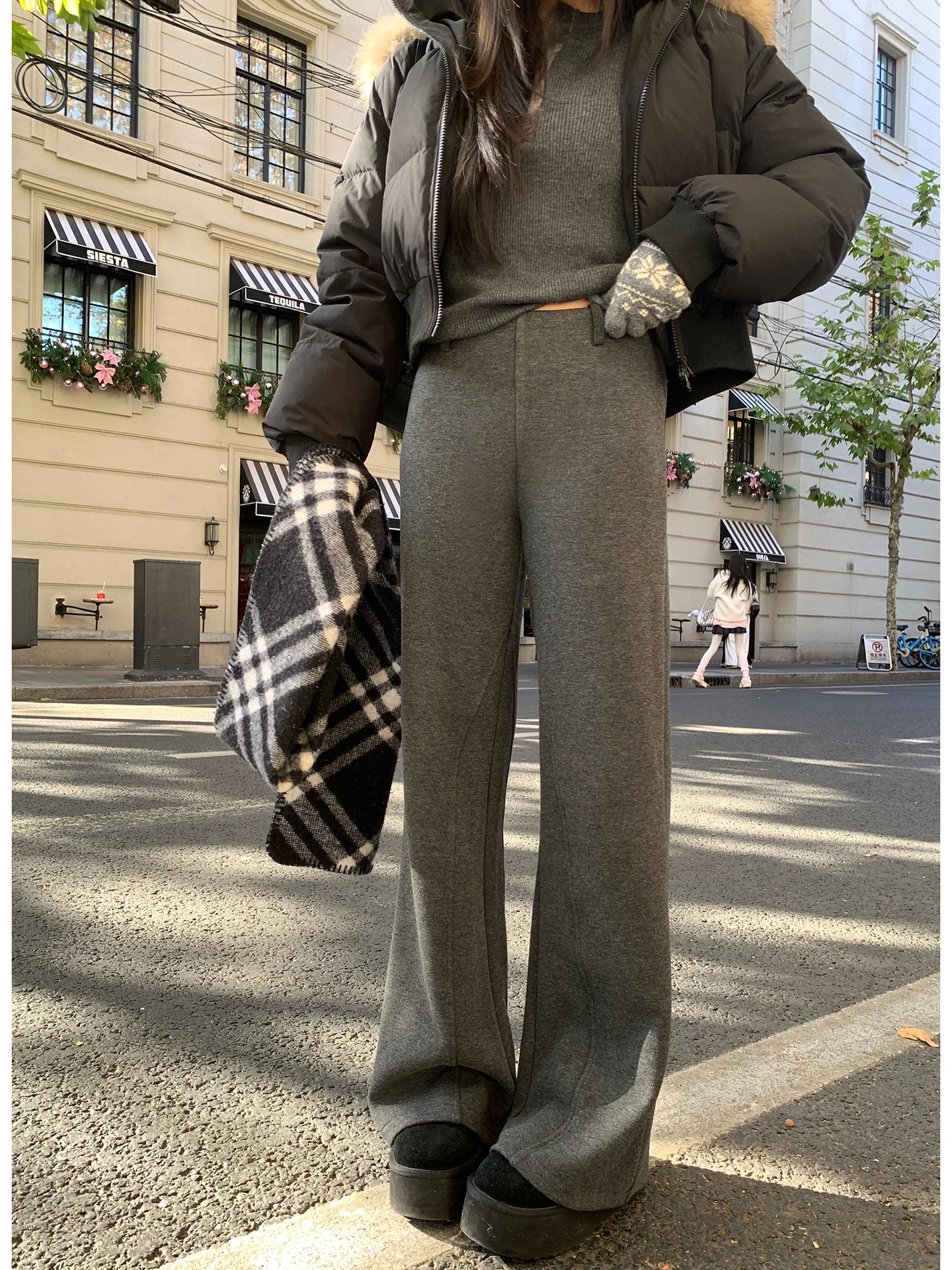 

Женские зимние повседневные свободные брюки EKOOL с низкой посадкой, расклешенные, из утолщенного хлопка и полиэстера, с широкими штанинами