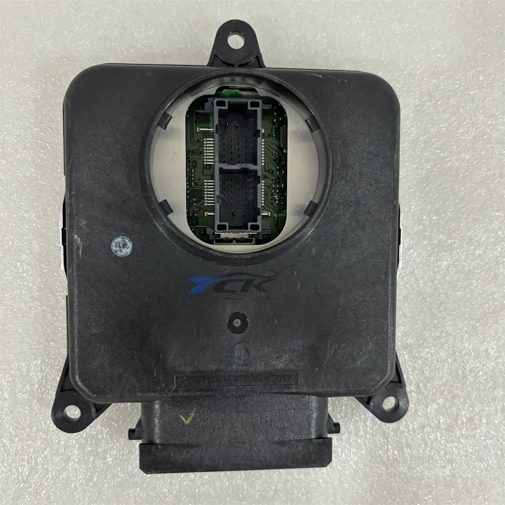 89907-46040 L114 89908-46040 R114 المصباح وحدة التحكم بالكمبيوتر LED
