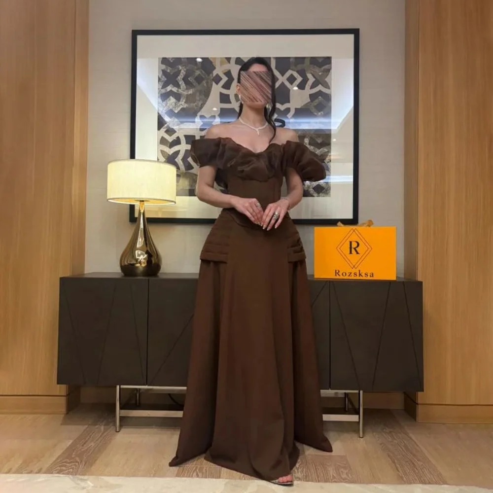 

Fashionable Romantic Prom Dress Charming Off The Shoulder evening dresses Floor Length V-neck Red Carpet Dress luxury 2025