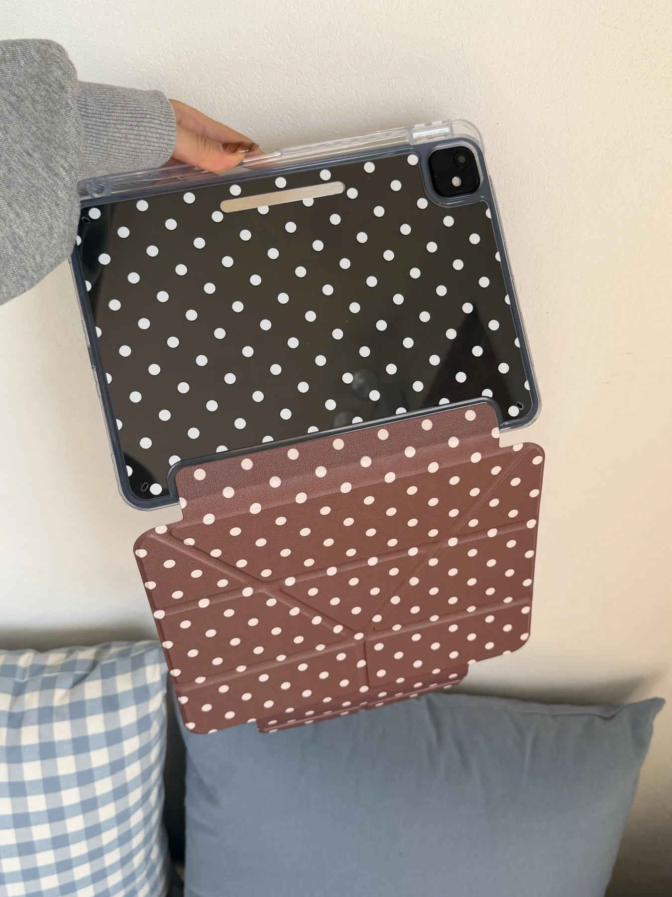 Fashion Snap-Closure Polka Dot Y-Fold iPad Case (6 Colours) For IPad10/11th Air 11 4/5 10.9 Pro 11 12.9 iPad 10.2 7/8/9th Gen 3