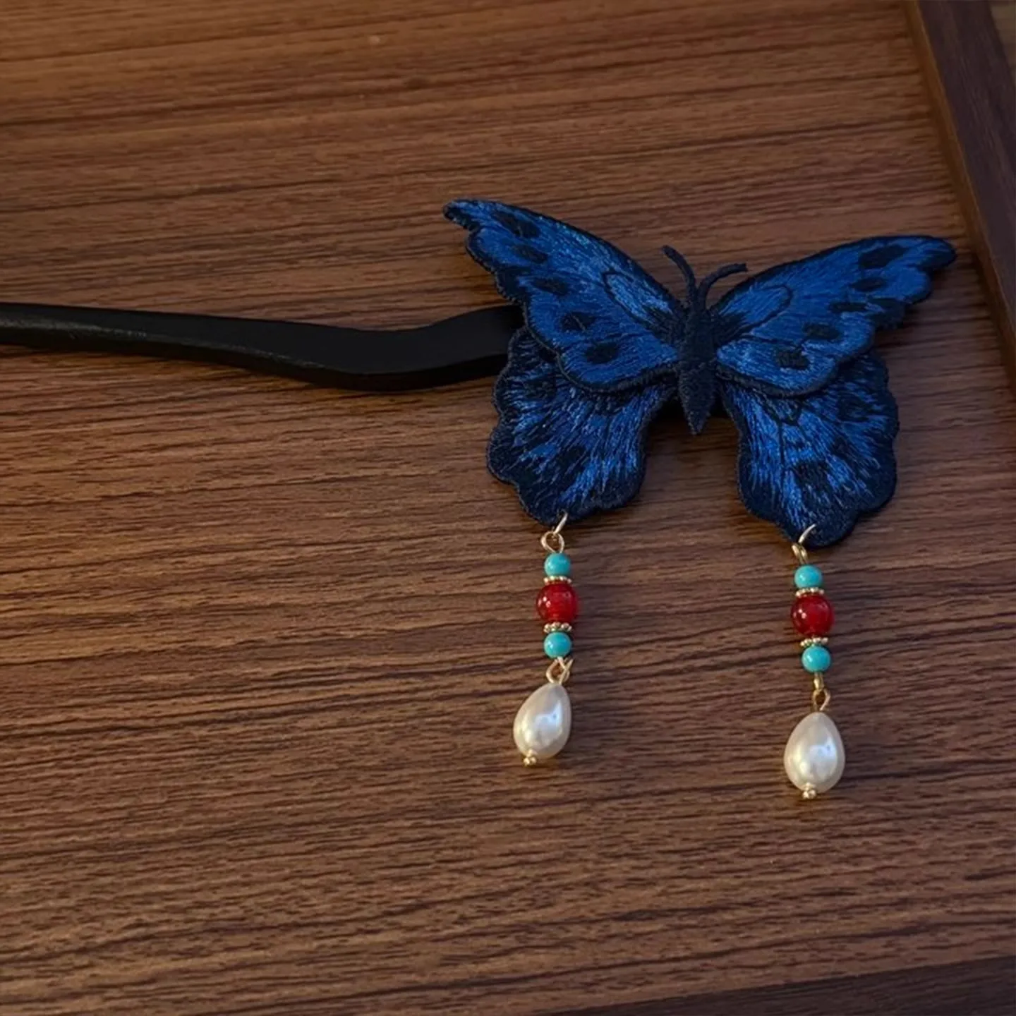 New Chinese-Style Embroidered Blue Butterfly Tassel Hairpin, Ancient Style Side Clip Hairpin, Headpiece, Hanfu Qipao Accessory view 4