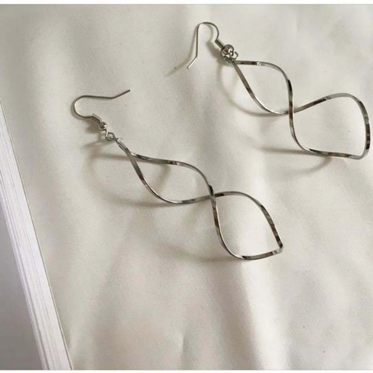 Fashion Simple Spiral Drop Earrings For Women Long Curved Wave Dangle Brincos Statement Wedding Party Jewelry image 5