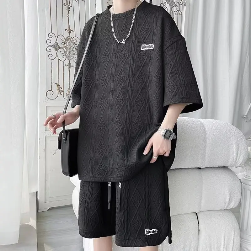 2024 New Large Men\'s Sports Suit Korean High Street Fashion T-shirt Shorts Two-piece Set Men Retro Neck Top Designer Clothes Men