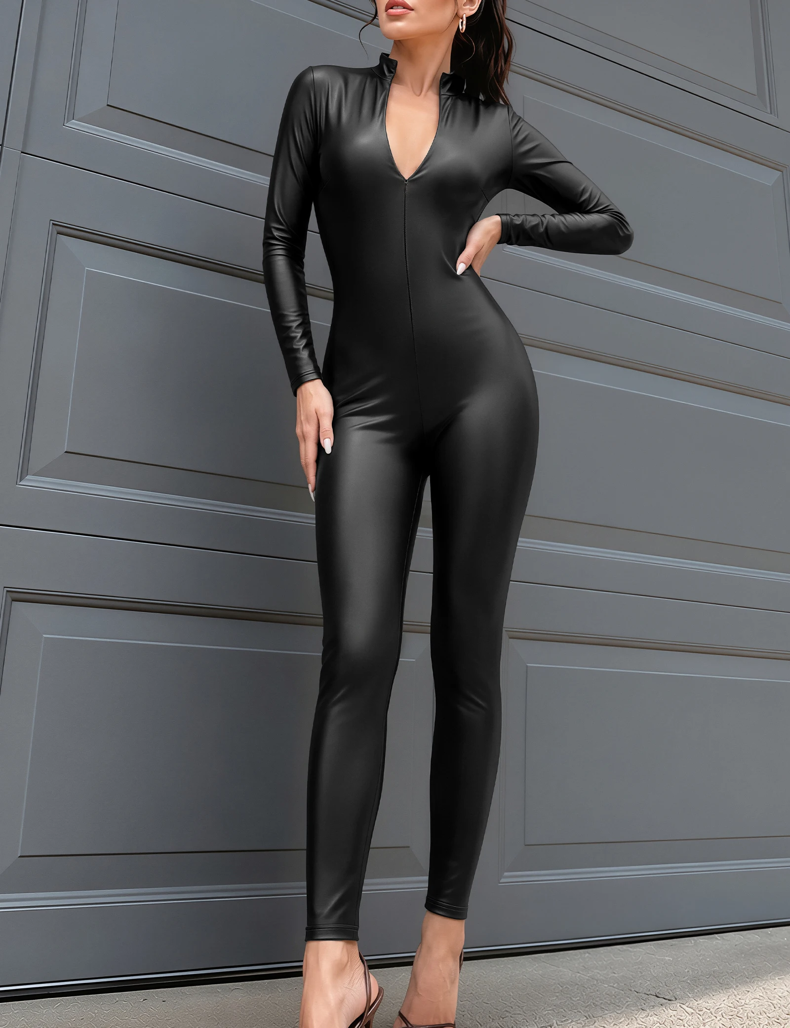 Damen Stretch-Matt-Kunstleder Slim Bodysuits Sexy Kunstlatex-Playsuits Neue Schwarze PU-Jumpsuits mit Frontreißverschluss und hohem Kragen – Detail 6