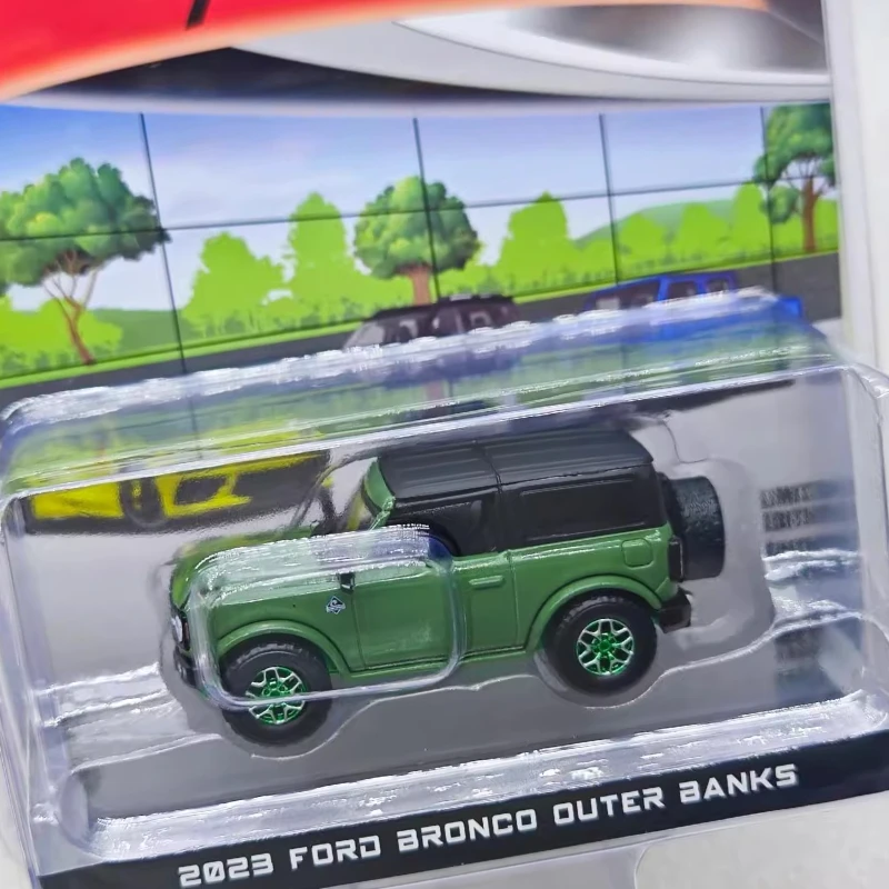 

Green Light 1:64 Выставочный зал Пол 5–2023 Liema Двойная дверная розетка — взрывная зеленая металлическая модель, ограниченная серия, зеленая машина