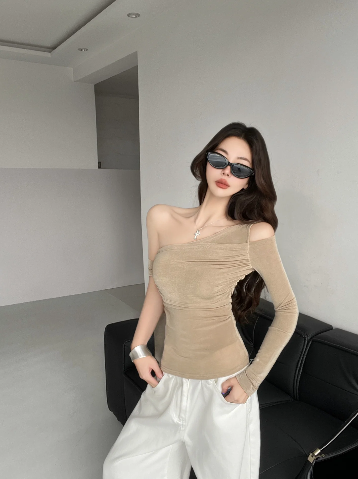 Sexy Long Sve T-irt Women's Slim Fit Waist Cinching Inner Wear Pure Desire Spicy Girl oulder Exposure Top for Spring S...