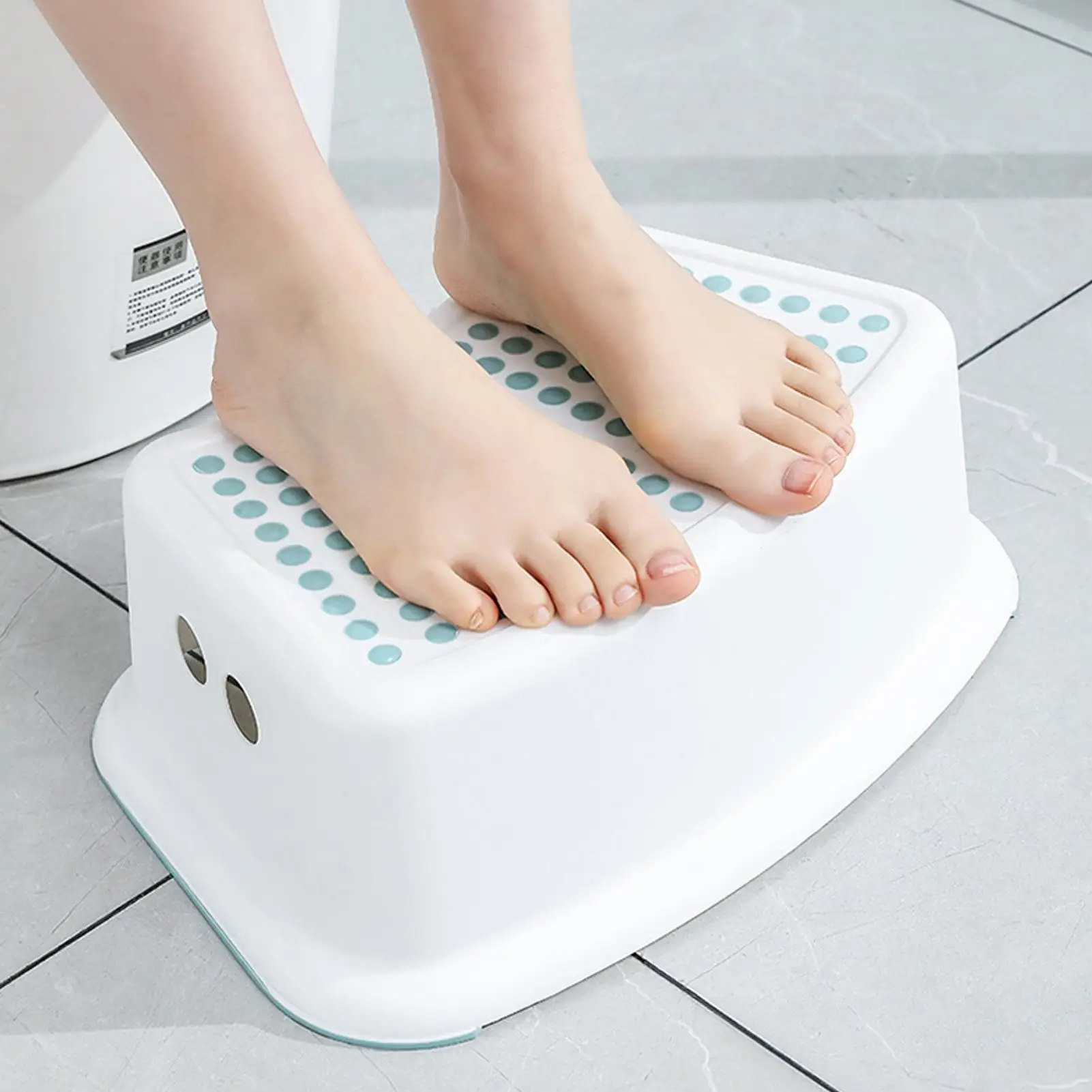 Thick anti slip toilet stool For Kids Non-Slip Base And Contoured Design For Toilet Potty Training And Sink Use image 2
