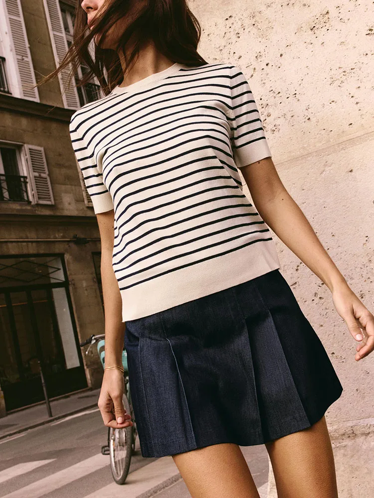 심플 캐주얼 반팔 라운드넥 니트 셔츠 신상 여름 컬렉션 여성용 다용도 스트라이프 출퇴근 스타일 레귤러 핏