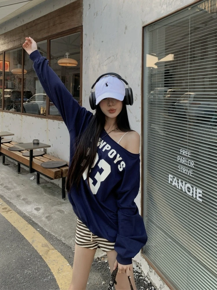 

Эстетический Kpop винтажный пуловер с буквенным принтом Y2k, женский летний свободный повседневный топ, уличная одежда, большие топы с наклонными плечами, корейские топы