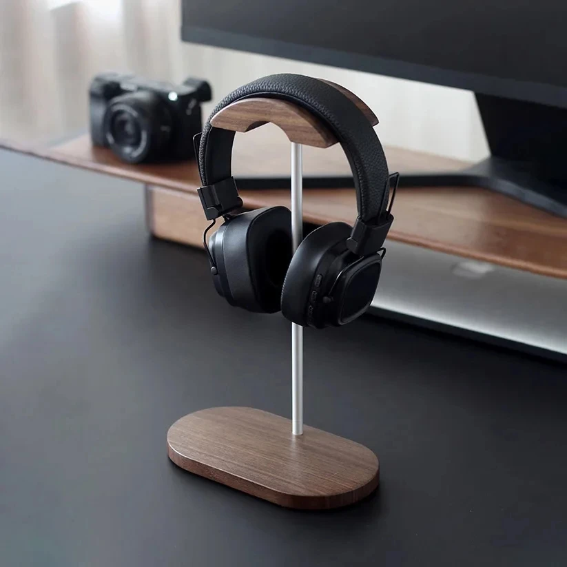 Premium Walnut Wood ESports Headphone Stand – Natural Solid Wood Base Gaming Headset Holder
