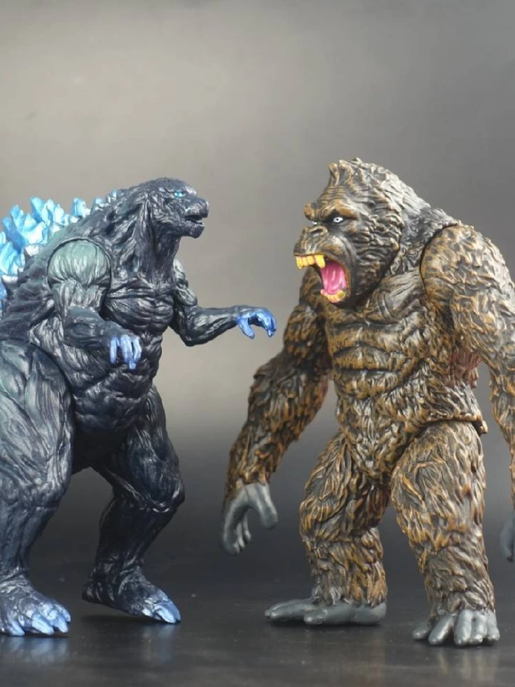 18CM Godzilla VS King Kong 3 Head Drago King Ghidorah Gorilla Godzilla Soft Glue Action Figure Collection Toy