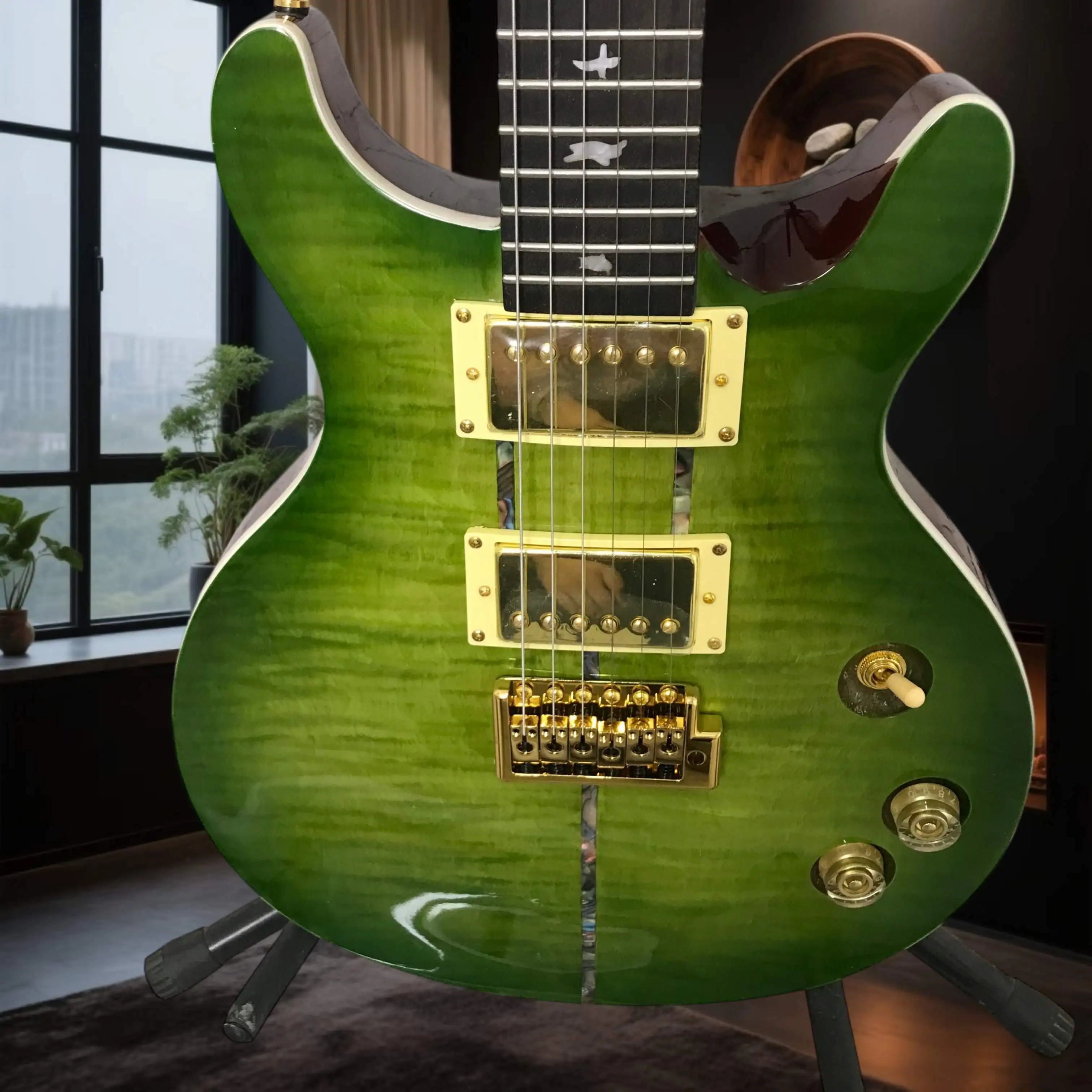 Emerald Green Burst PRS Electric Guitar Full Tremolo Dual Humbucker Gold Hardware Versatile Tone Progressive Metal Jazz Stage