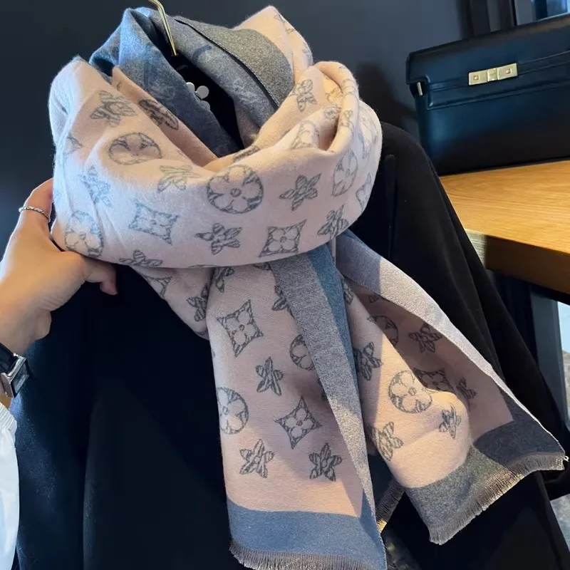 Autumn/Winter Fashion Lucky Clover Double-sided Scarf Women's Luxury Feel Alpaca-like Warm Wrap Outerwear Two-in-One