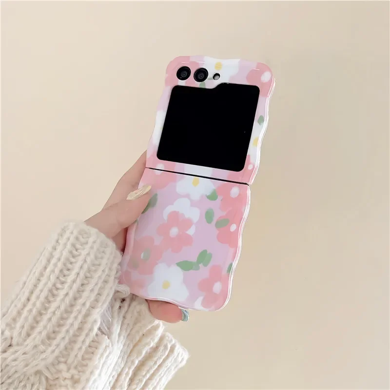 For Samsung Galaxy Z Flip 3 4 5 Phone Case Cute Flower Pendant Wave Shockproof Back Cover For Samsung Z Flip3 Flip4 ZFlip5