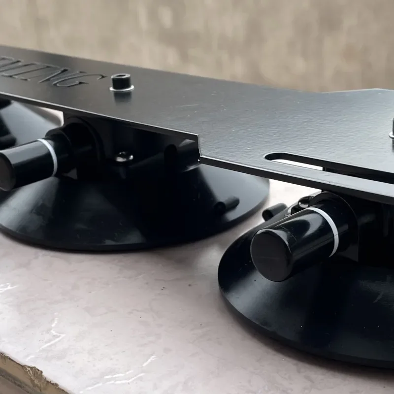 Rear suction cup suitcase (luggage holder) non-destructive and non-punching installation