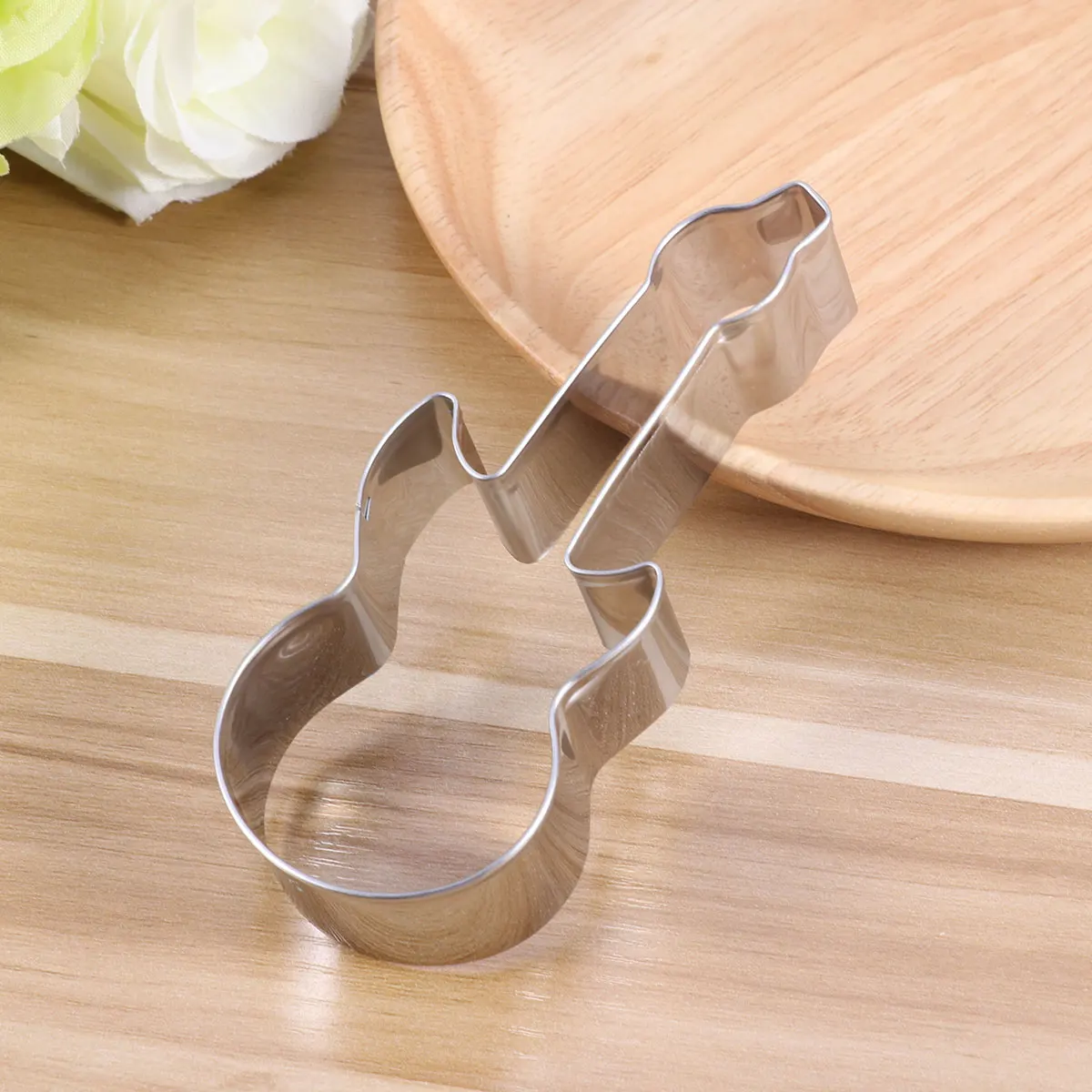 

Stainless Steel Guitar Shape Cookie Cutters Biscuit Molds for Cake Fondant Sponge Chocolate Crafts Non Stick Easy Demold