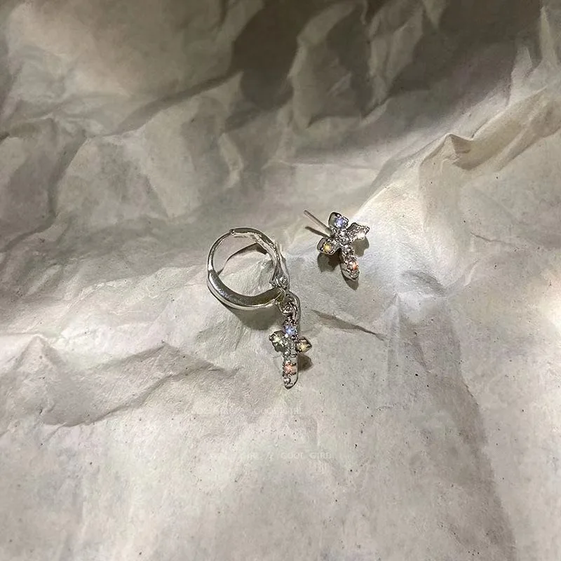 Korean Zircon Crystal Cross Earrings for Women Stud Earrings Gothic Punk Female Piercing Dangle Earrings Christmas Party Jewelry