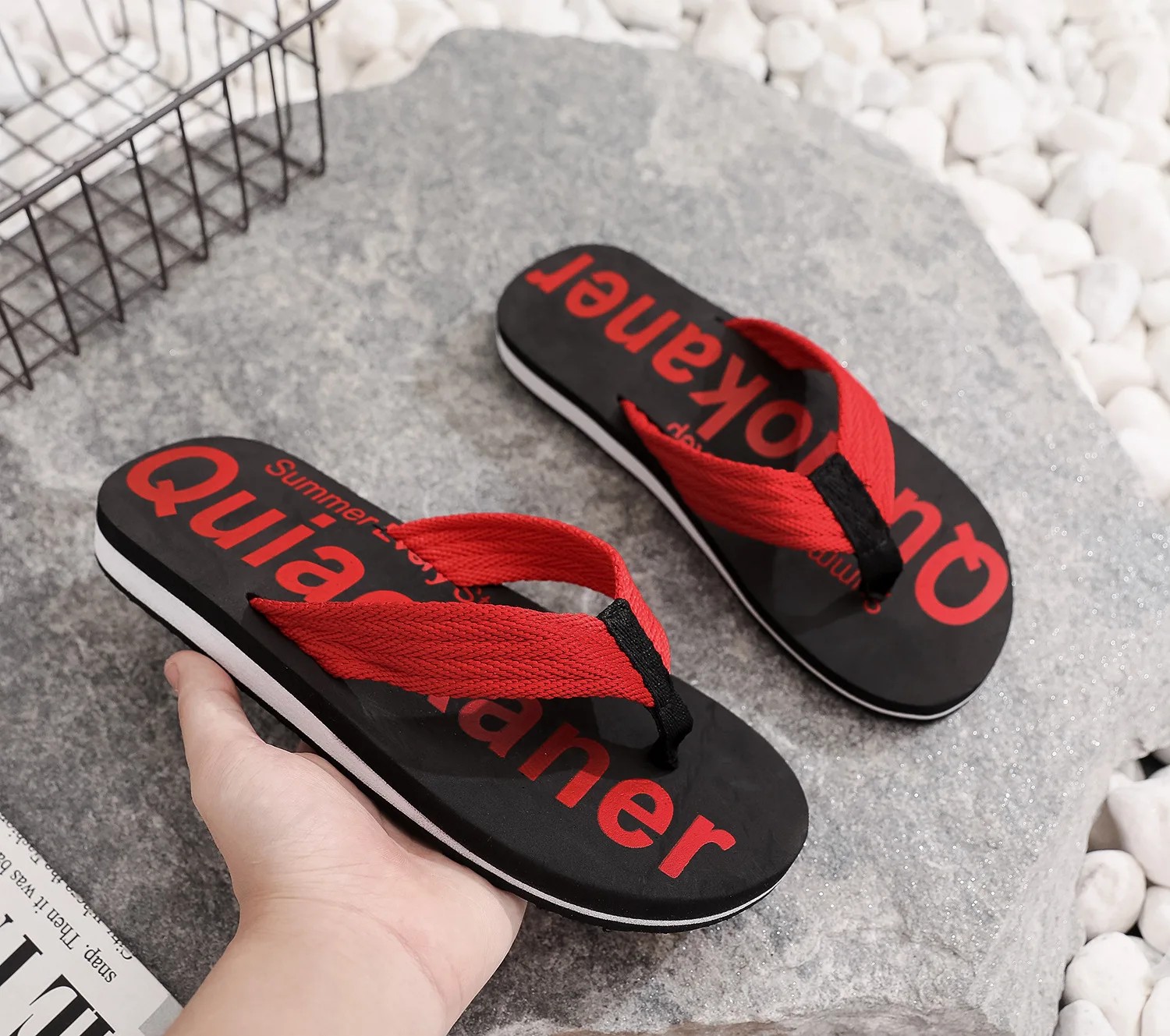 Summer Men Flip Flops Non-slip Beach Sandals Male Letter Grain Outdoor Fashion Beach Shoes Man Slippers Indoor Bath Slides