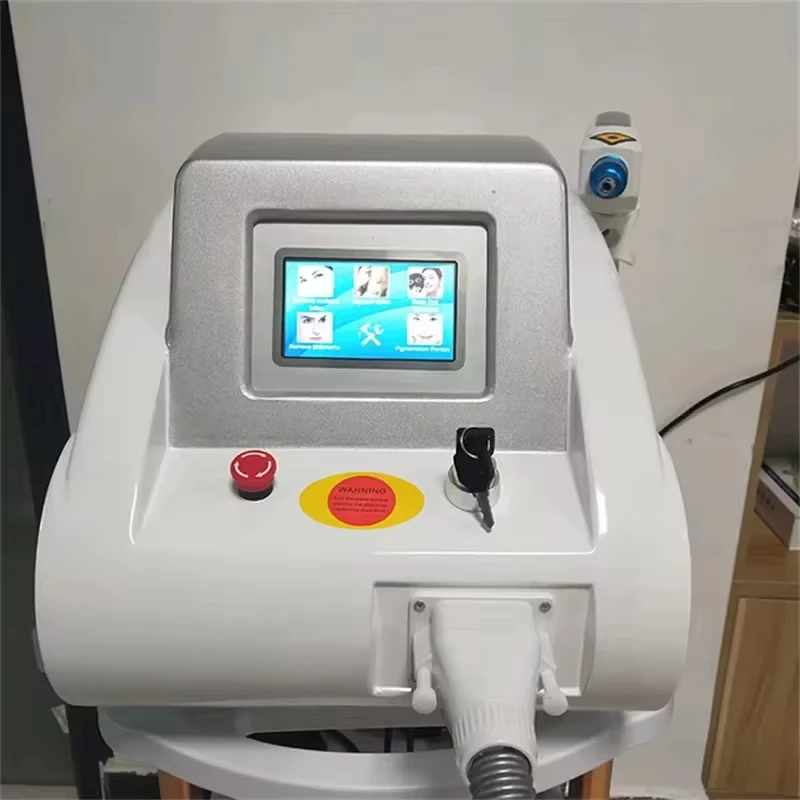 Laser Beauty Machine Portable Q-switch ND YAG Laser Tattoo Removal Pigmentation Removal Carbon Peeling Machine