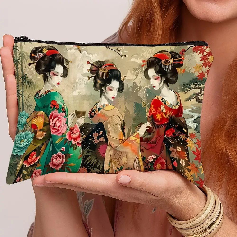 Japanese Geisha Woman Floral Print Cosmetic Bag Vintage Minimalist Zipper Toiletry Pouch Suitable for Travel Essentials
