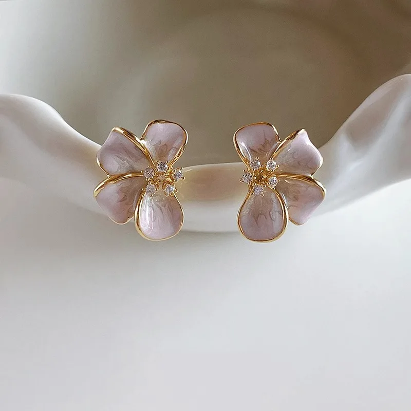 French Pink Drip Oil Camellia Stud Earrings for Women Elegant Dyeing Flower Temperament Earrings Jewelry Birthday Gifts