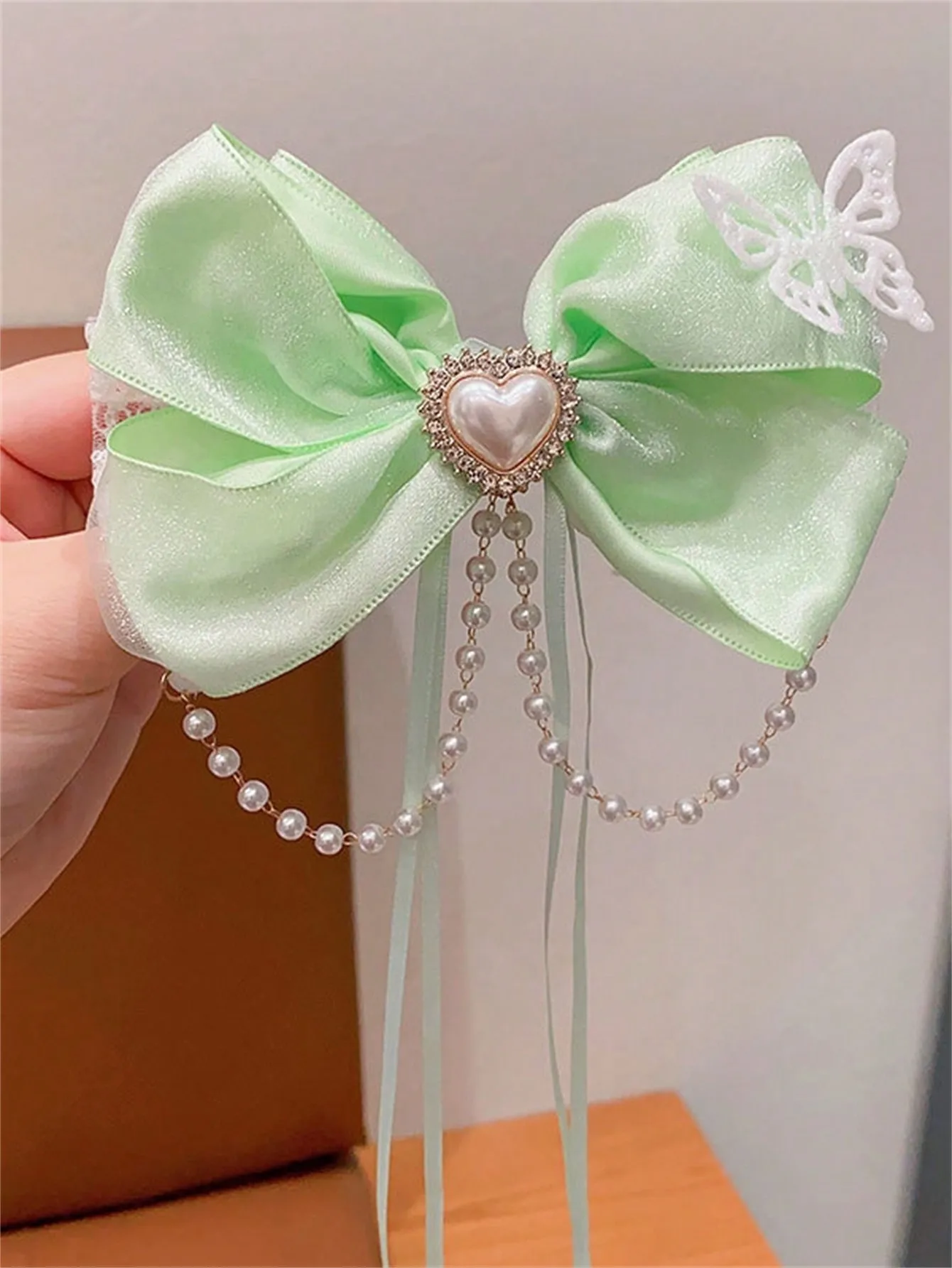 1 Women\'s spring new bow hair clip Love Jewel Sweet hair accessory Fringe streamer Back hair clip hair accessory