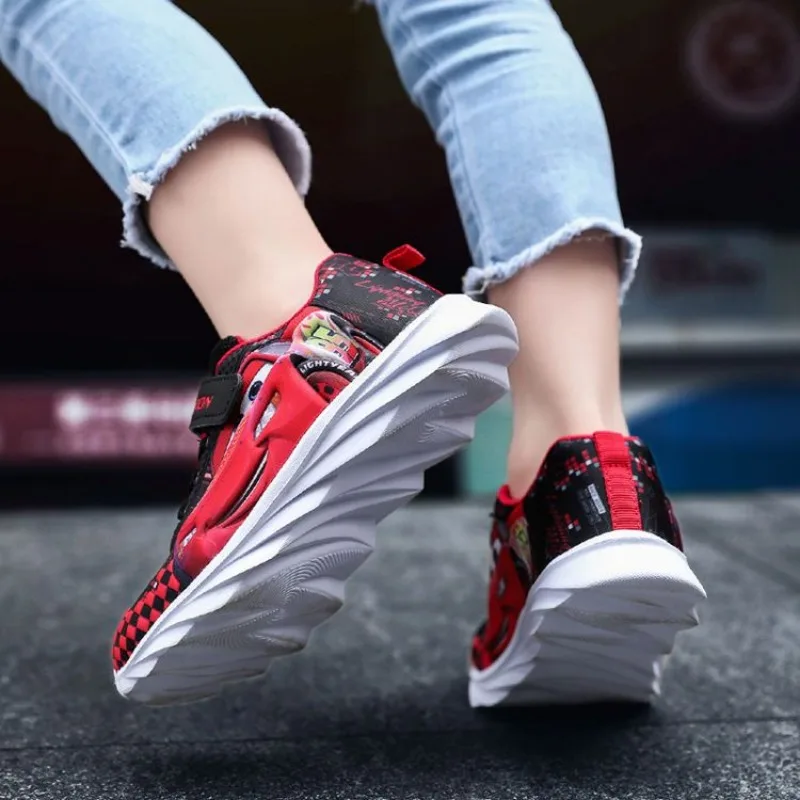 Cars Lightning McQueen children's non-slip comfortable and breathable spring and summer running sneakers with convenient Velcro