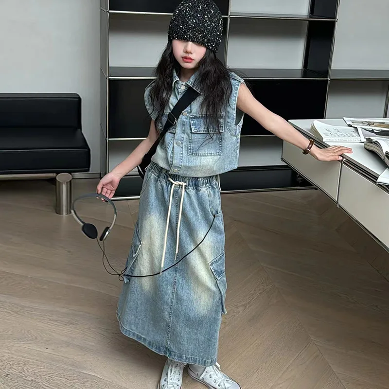 

Girl Suit 2024 Summer New Hong Kong Style Fashion Trend Denim Sleeveless Top Denim Skirt T Shirt Half Skirt Two Piece Set