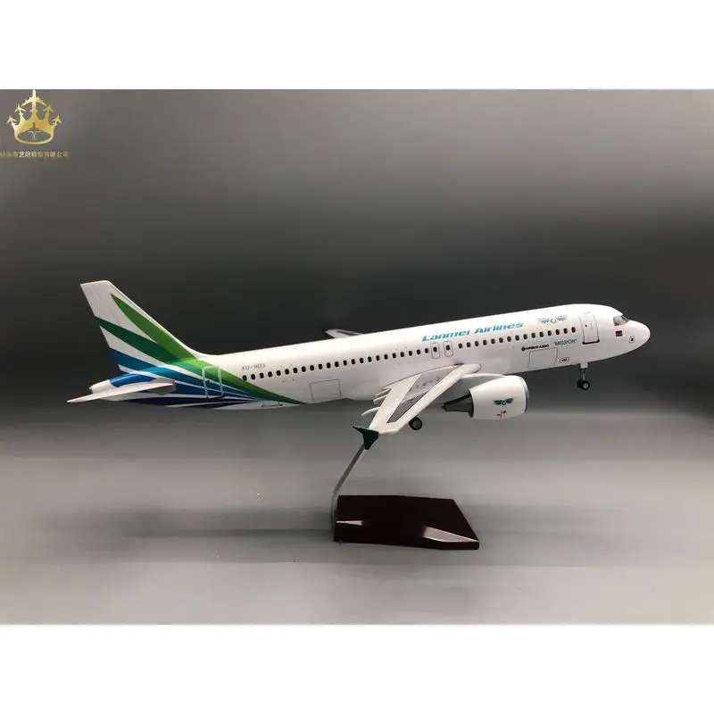 

320 Lancang Mekong Airlines aircraft model 47cm with lights and wheels simulation static model