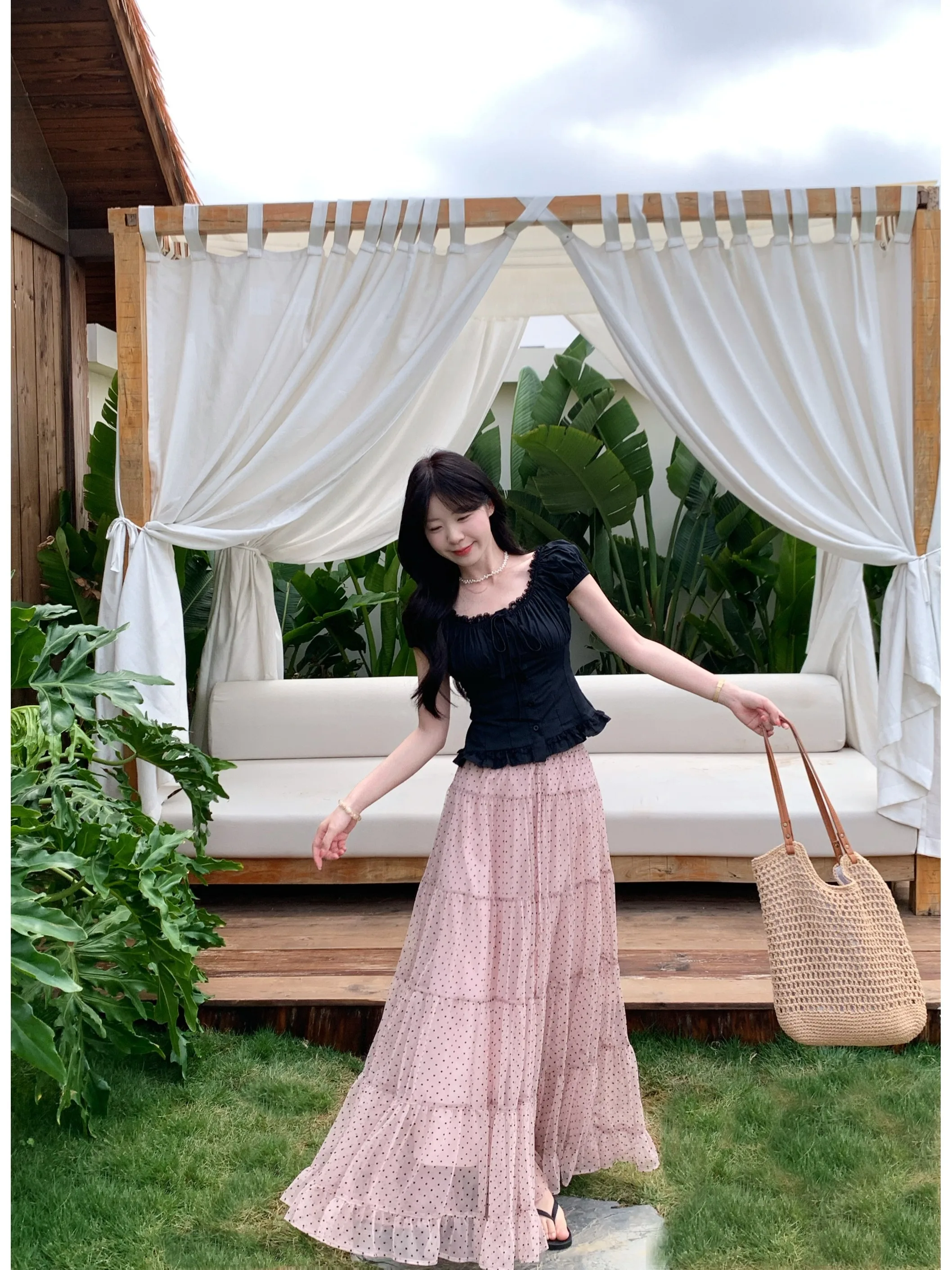 

Sweet Style plus Size Two-Piece Set with Polka Dot Half Skirt And Square Collar Top Slimming Waist Design Summer Fashion