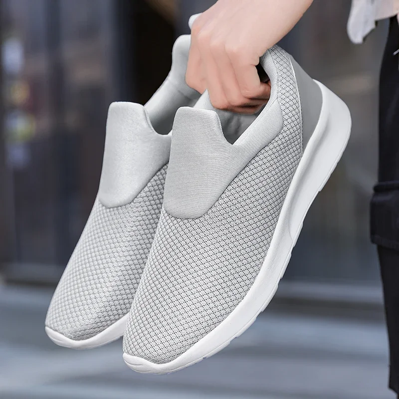 Lage Top Casual Schoenen Outdoor Heren Sneakers Ademende Hardloopschoenen Lichtgewicht Comfortabele Mesh Slip Op Solide Plus Maat 39-47