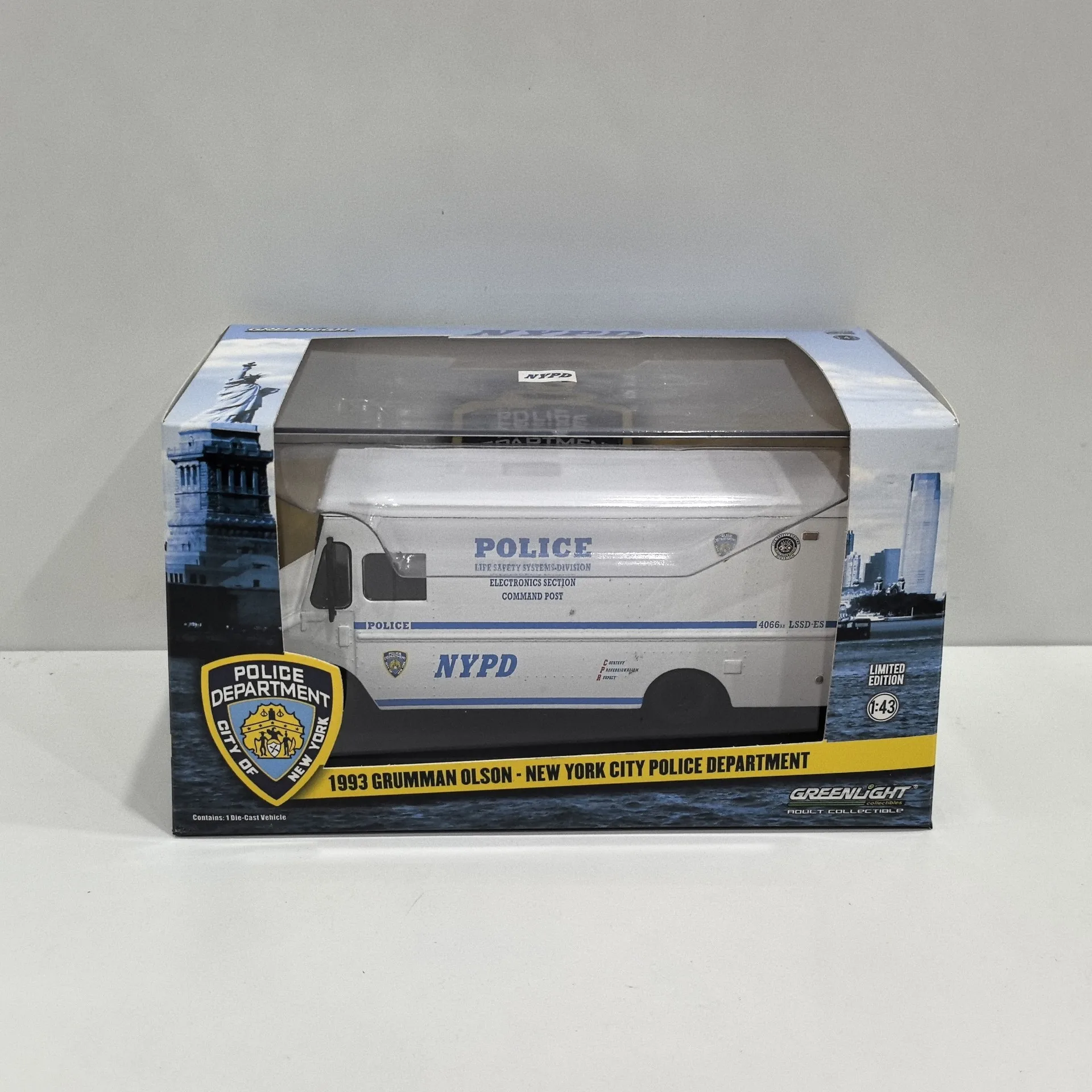 diecast-green-light-1-43-scale-1993-grumman-olson-alloy-car-model-collectible-toy-gift-souvenir-display-ornament