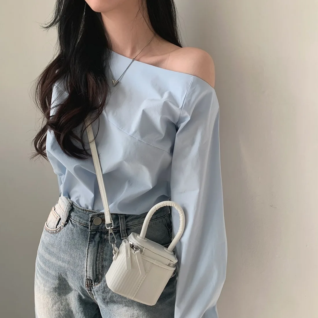 

Korean Sle Chic Sexy oulder Bared Color Women's irt 2026 New Faion Versatile Elegance Blouse Top