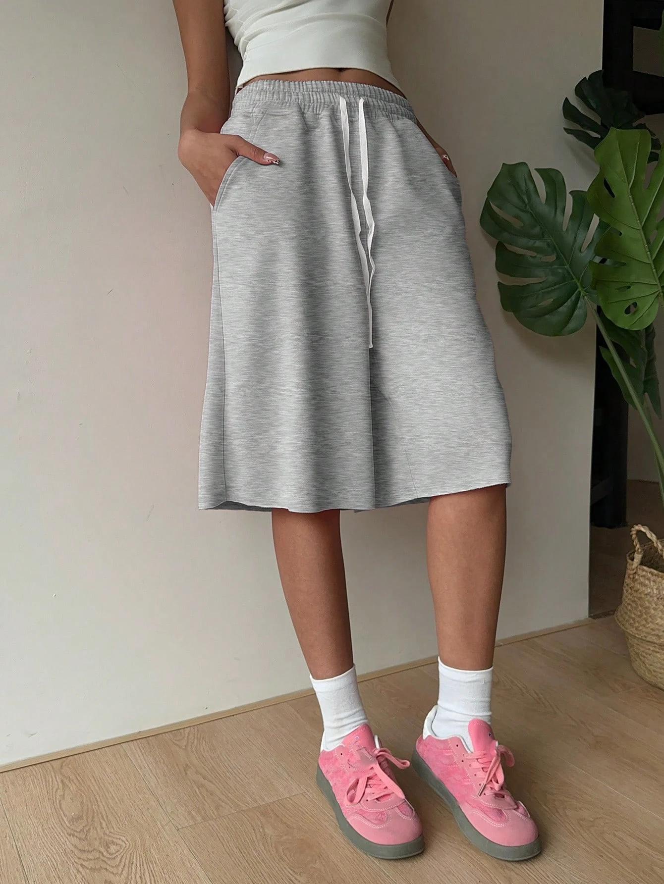 شورت نسائي كاجوال منسوج باللون الرمادي مع جيوب، سروال رياضي عالي الجودة للتمرين في صالة الألعاب الرياضية، ملابس خروج vetement فام