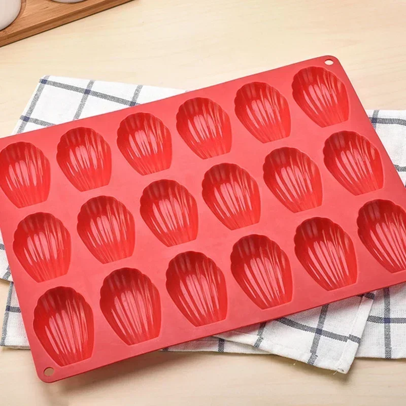 Mini Food Grade Madeleine Silicone Cake Mold Cookie Mold DIY Shell Baking Pan Mould Kitchen Bakeware Accessories