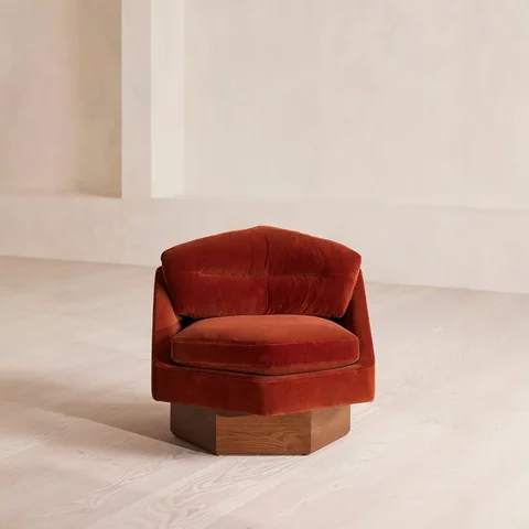 Wabi Sabi style retro red velvet single person sofa chair solid wood hexagonal base light luxury negotiation chair