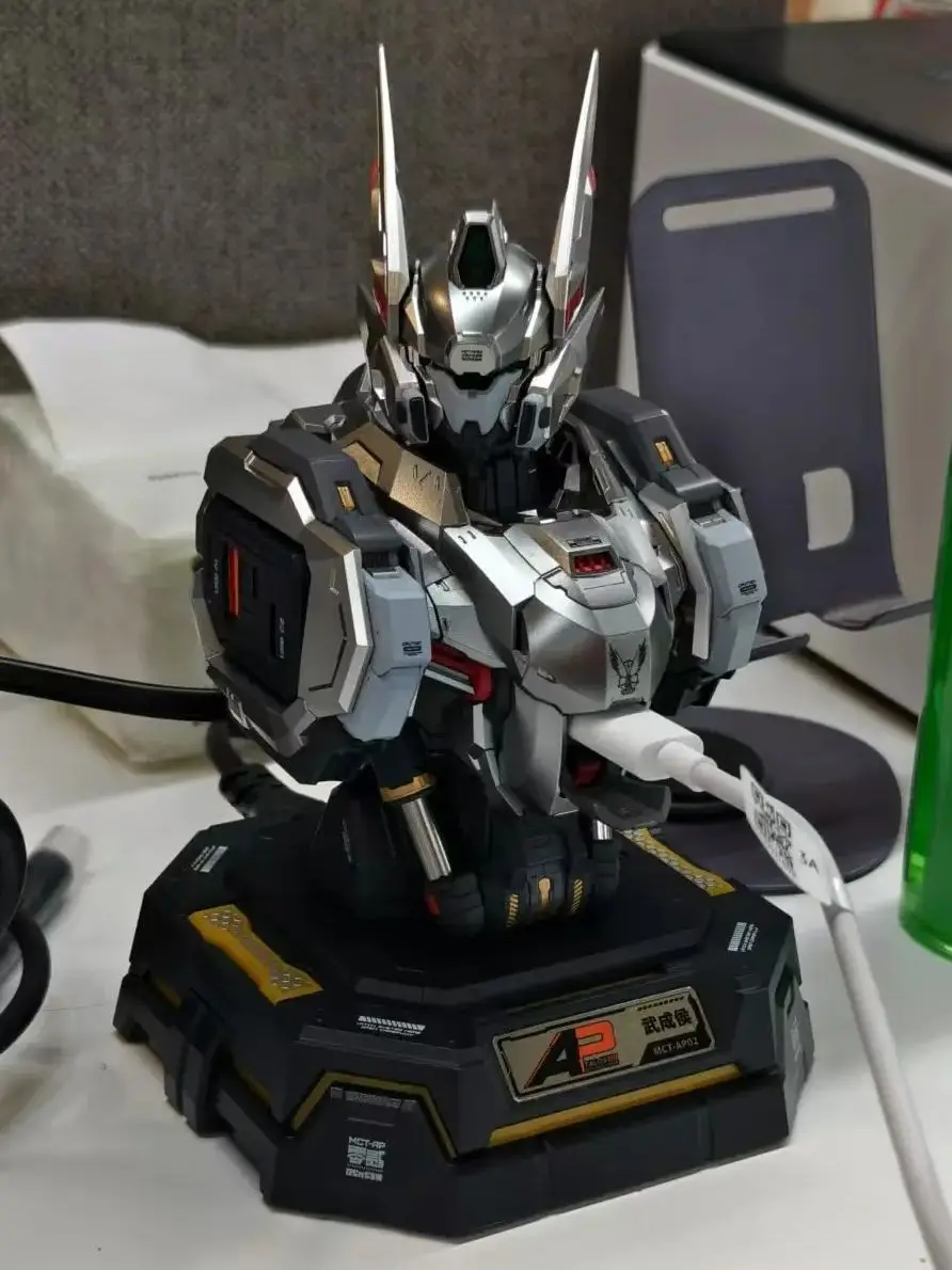 Knight in the Lake Bust Mecha Figure - Desktop Charging Center Polar Model Ornament Fast Charge - Guochuang Collectible