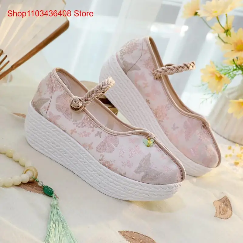 New Lightweight Thick-Soled Ethnic Style Cloth Shoes for Women Butterfly Heavy Industry Satin Embroidered Shoes